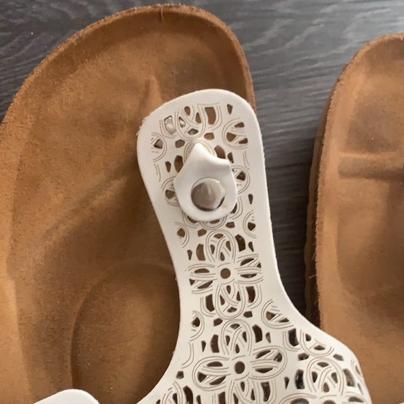 Sandals - Picture 2 of 3